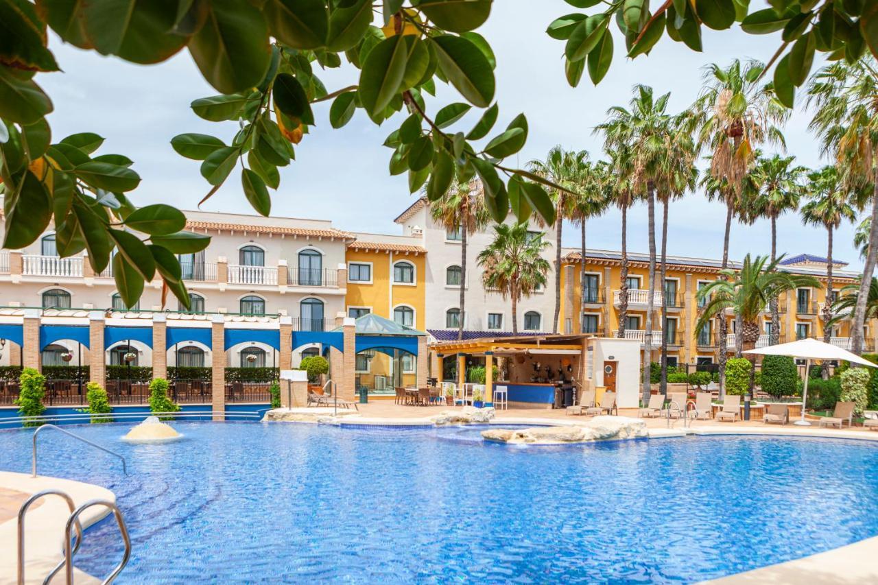 Hotel La Laguna Spa & Golf Сиудад Кесада Екстериор снимка