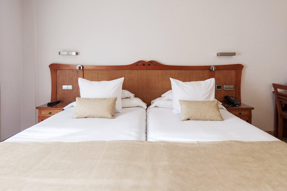 Hotel La Laguna Spa & Golf Сиудад Кесада Екстериор снимка