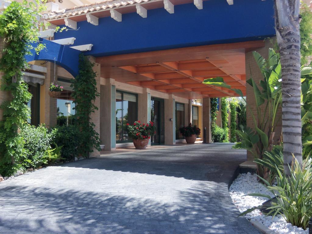 Hotel La Laguna Spa & Golf Сиудад Кесада Екстериор снимка